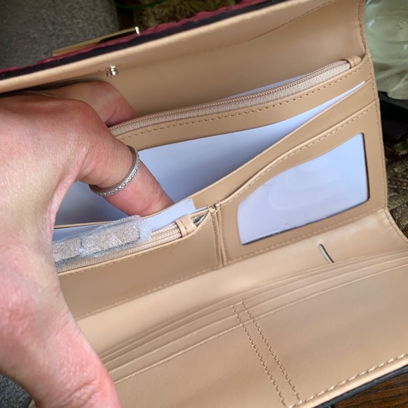 kate spade Bags Authentic Kate Spade Ostrich Embossed Leather Large